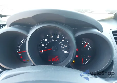 2013 Kia Soul z USA, uszkodzony, nr VIN KNDJT2A52D7483151